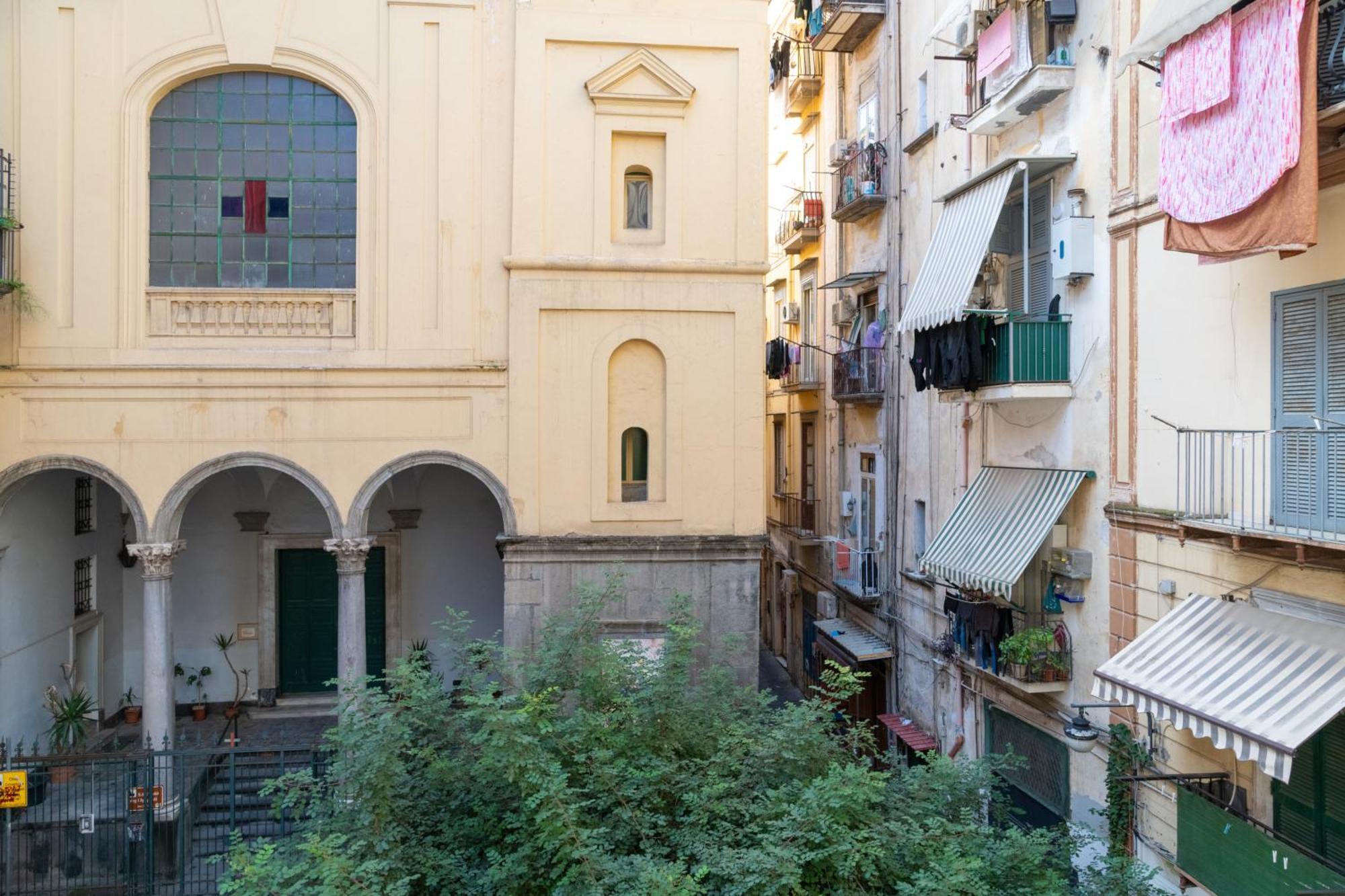 Vistavicolo Rooms Napels Buitenkant foto